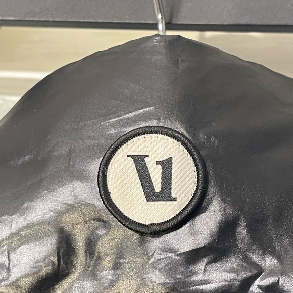 Vuori Women's Hudson Black Puffer Vest - Size M - Picture 3 of 8